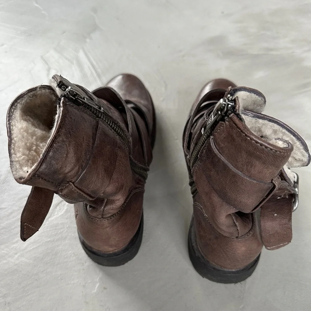 FRYE Womens Valerie Shearling Strappy Ankle Boot - Picture 6 of 7